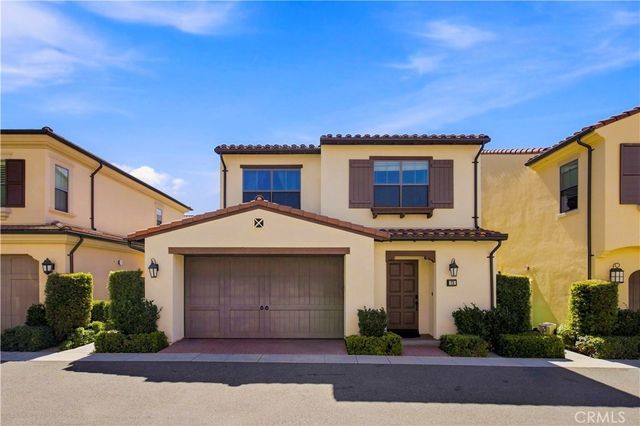 73 Wildvine, Irvine
