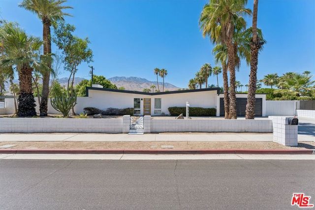 547 N Farrell Drive, Palm Springs