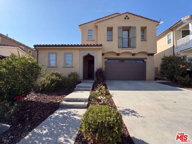 627 E Orange Blossom Way, Azusa