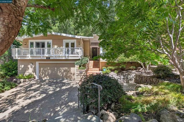 456 Camino Sobrante, Orinda