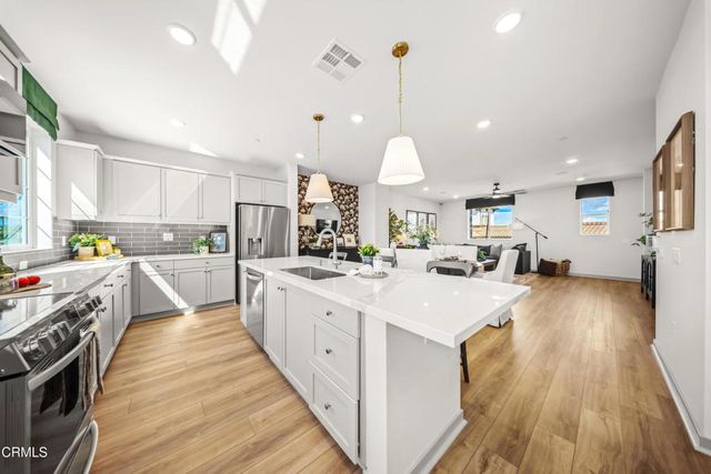 542 Via Zibello, Camarillo