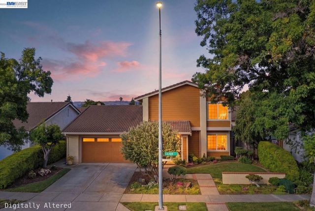 33455 Caliban Dr, Fremont