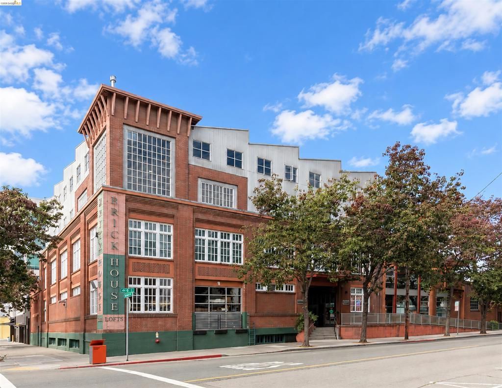201 3rd St # 302, Oakland