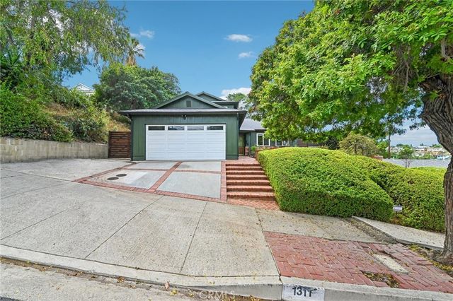 1311 N Meyler, San Pedro