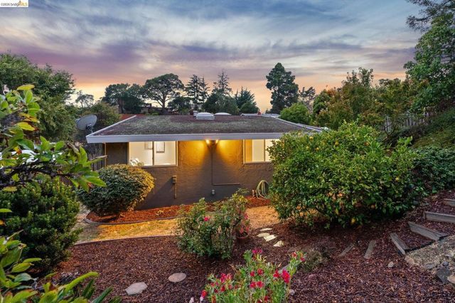 7820 Potrero Ave, El Cerrito