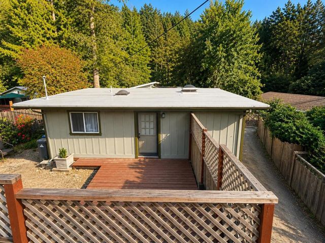 9824 E Zayante Road, Felton
