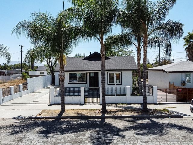 1331 W 11th, San Bernardino