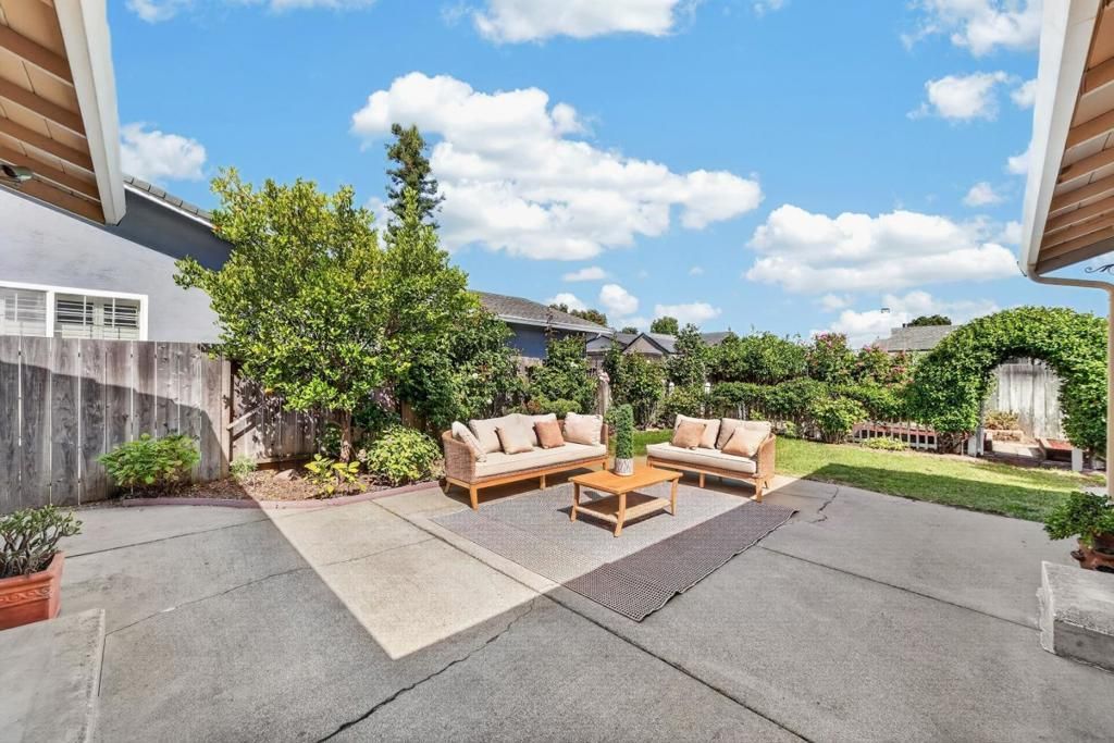 2589 Royal Ann Court, Union City