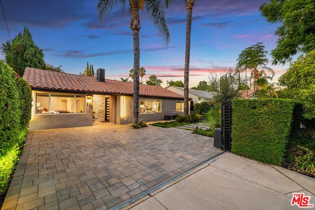 15237 Otsego Street, Los Angeles