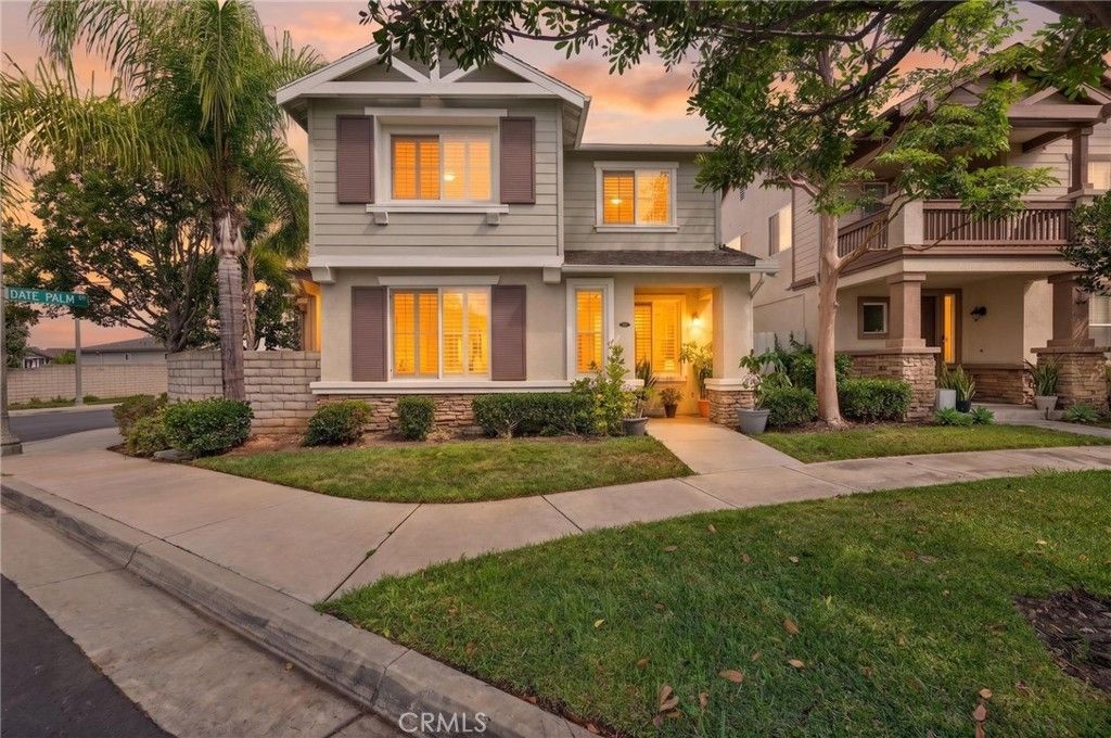 1208 Date Palm, Carson