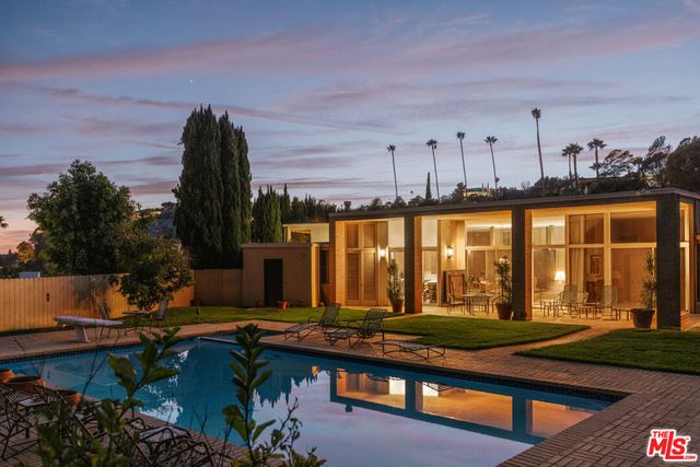 1058 N Hillcrest Road, Beverly Hills