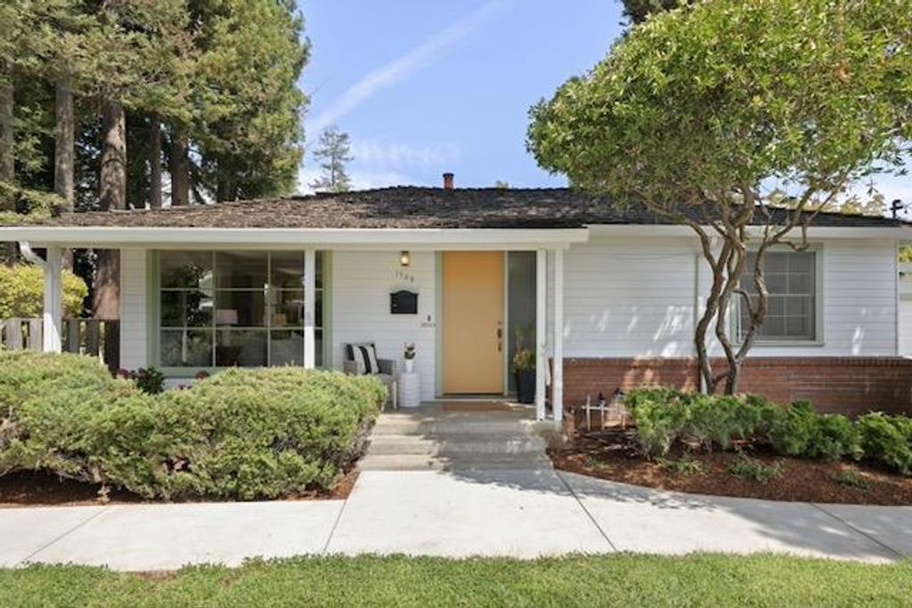 1762 Pilgrim Avenue, Mountain View