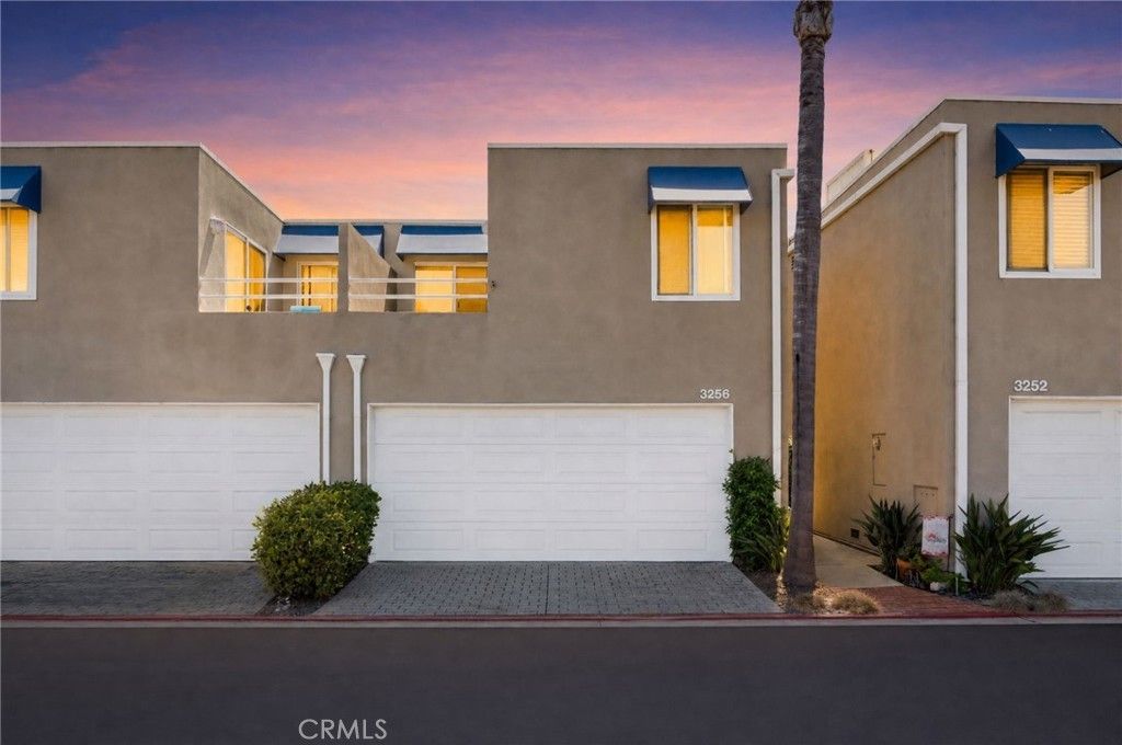 3256 Sparkler, Huntington Beach