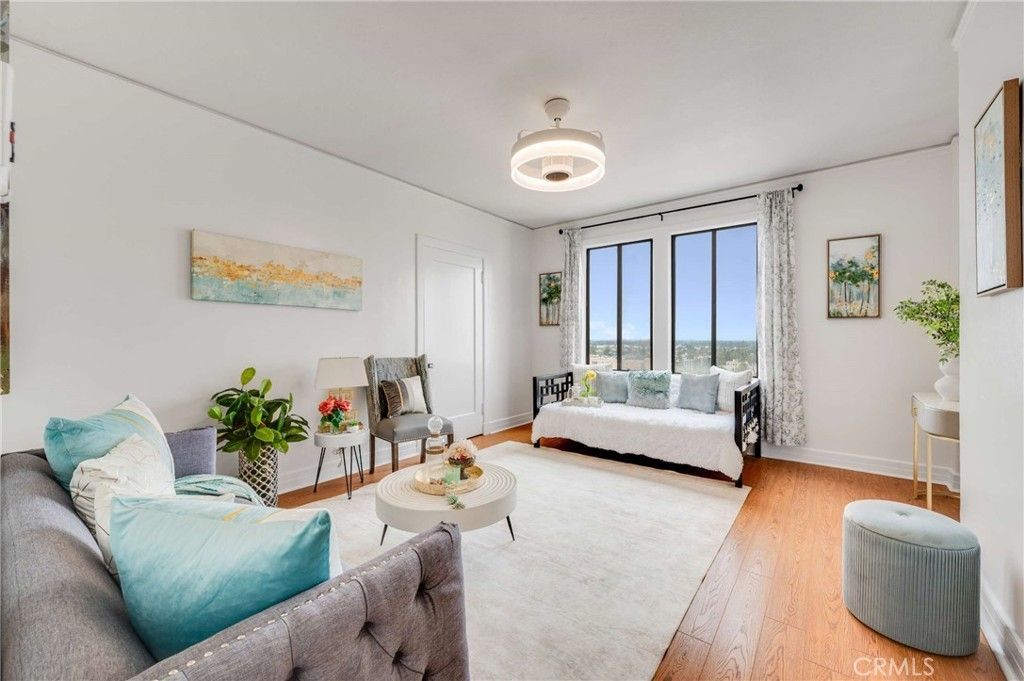315 W 3rd # 1011, Long Beach