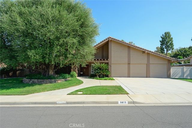 5872 Shaker, Riverside