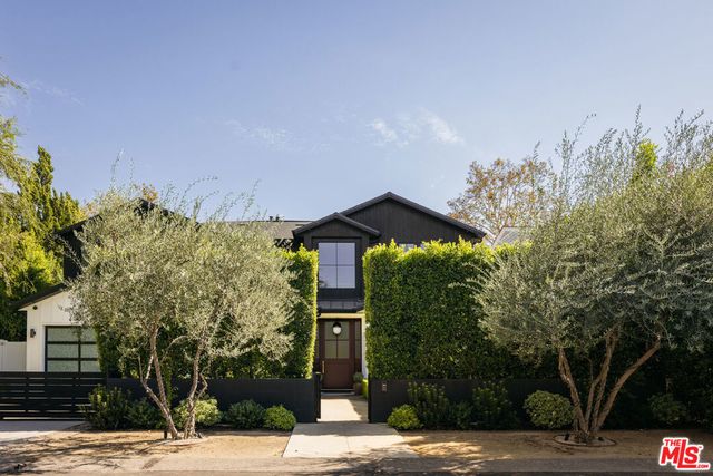 12406 Milbank Street, Los Angeles