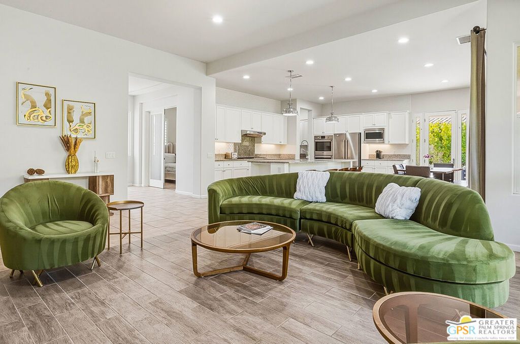 1420 Olga Way, Palm Springs