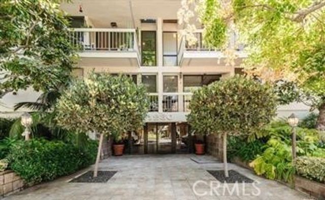 1230 N Sweetzer Avenue # 114, West Hollywood