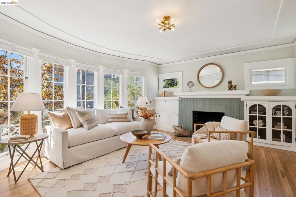 3027 Regent St, Berkeley