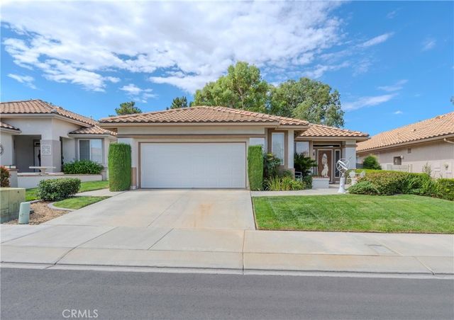 1725 Fairway Oaks Avenue, Banning