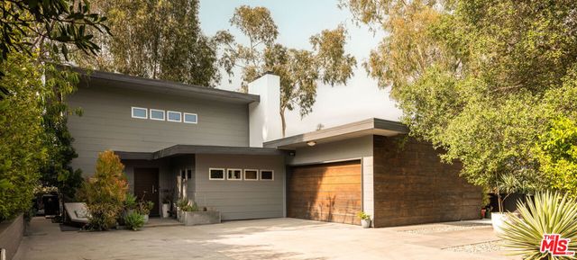 4901 El Canto Drive, Los Angeles