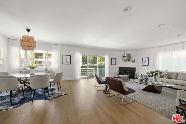11606 Chenault Street # 101, Los Angeles