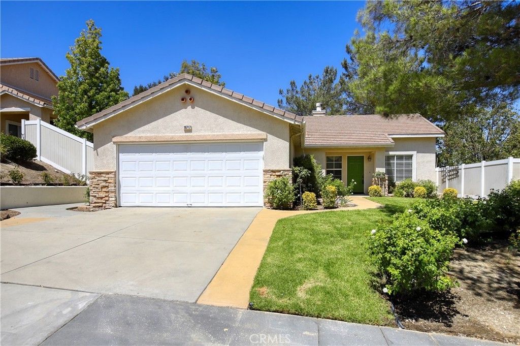 19707 Skyview Court, Canyon Country