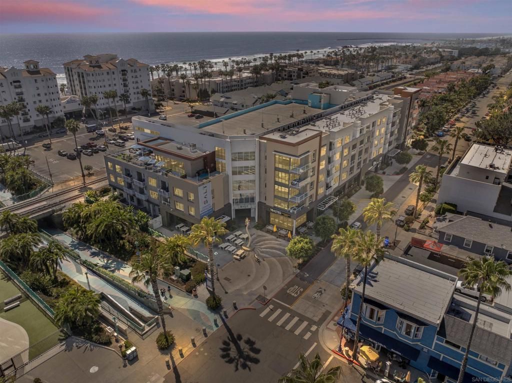 355 N Cleveland St # 211, Oceanside