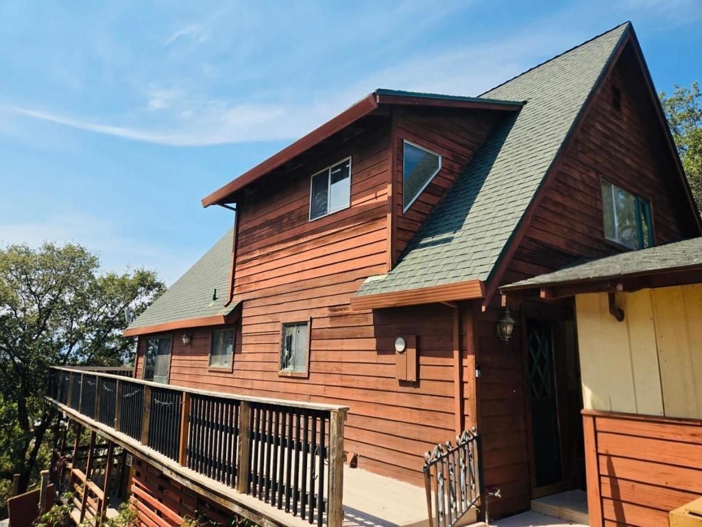 1040 Comstock Road, Hollister