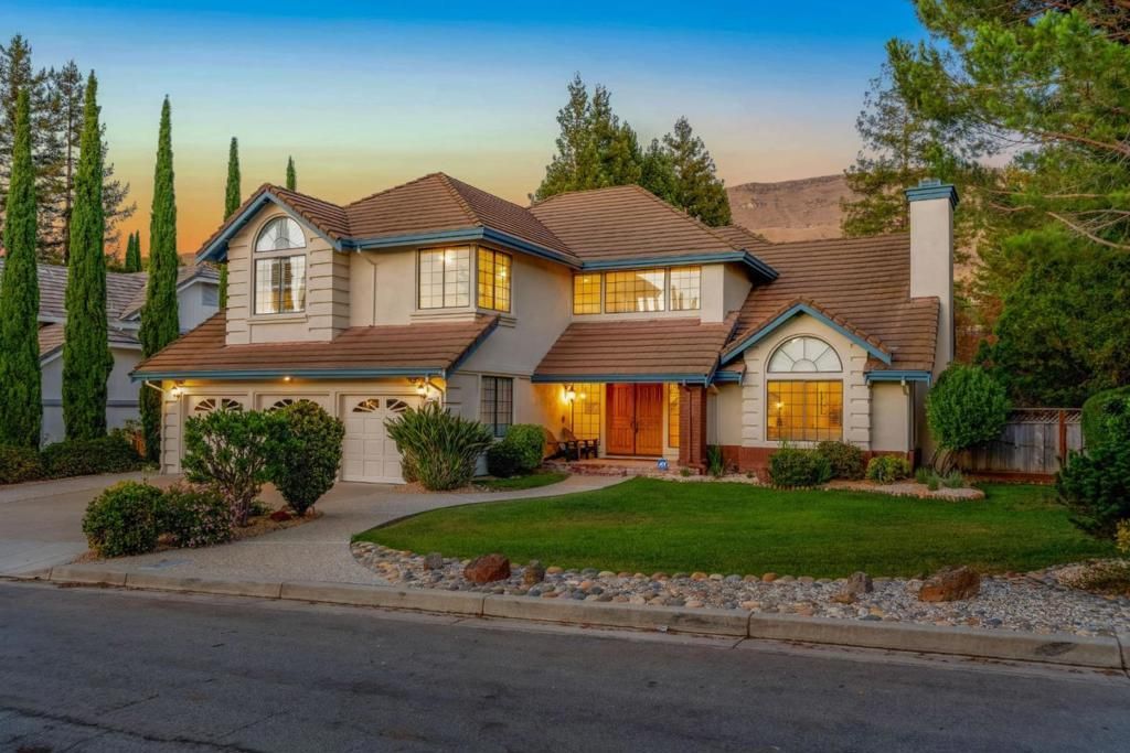 44471 View Point Circle, Fremont