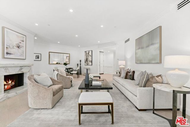 300 N Swall Drive # 256, Beverly Hills