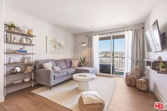 360 W Avenue 26 # 234, Los Angeles