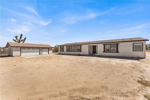 3236 E Avenue H2, Lancaster