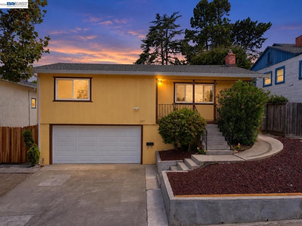 233 Fairmont Ave, Vallejo