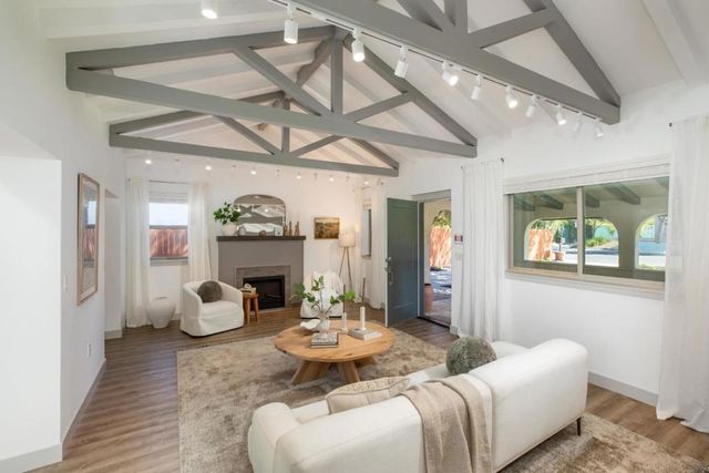 918 San Rafael Avenue, Mountain View