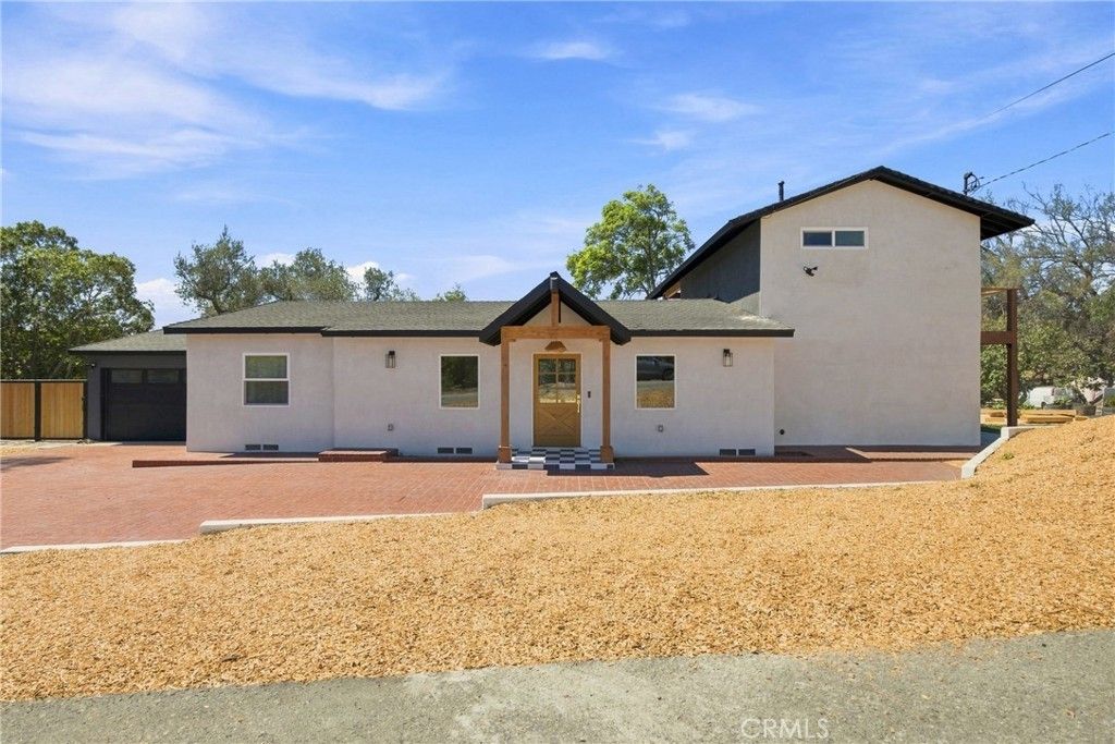 8075 Fruitvale Avenue, Moorpark