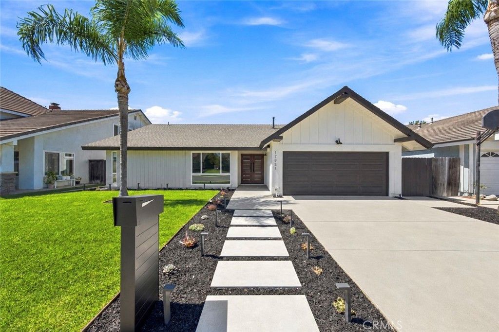 17951 Whitford Lane, Huntington Beach