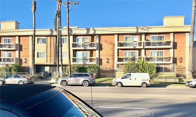 20327 Saticoy # 304, Winnetka