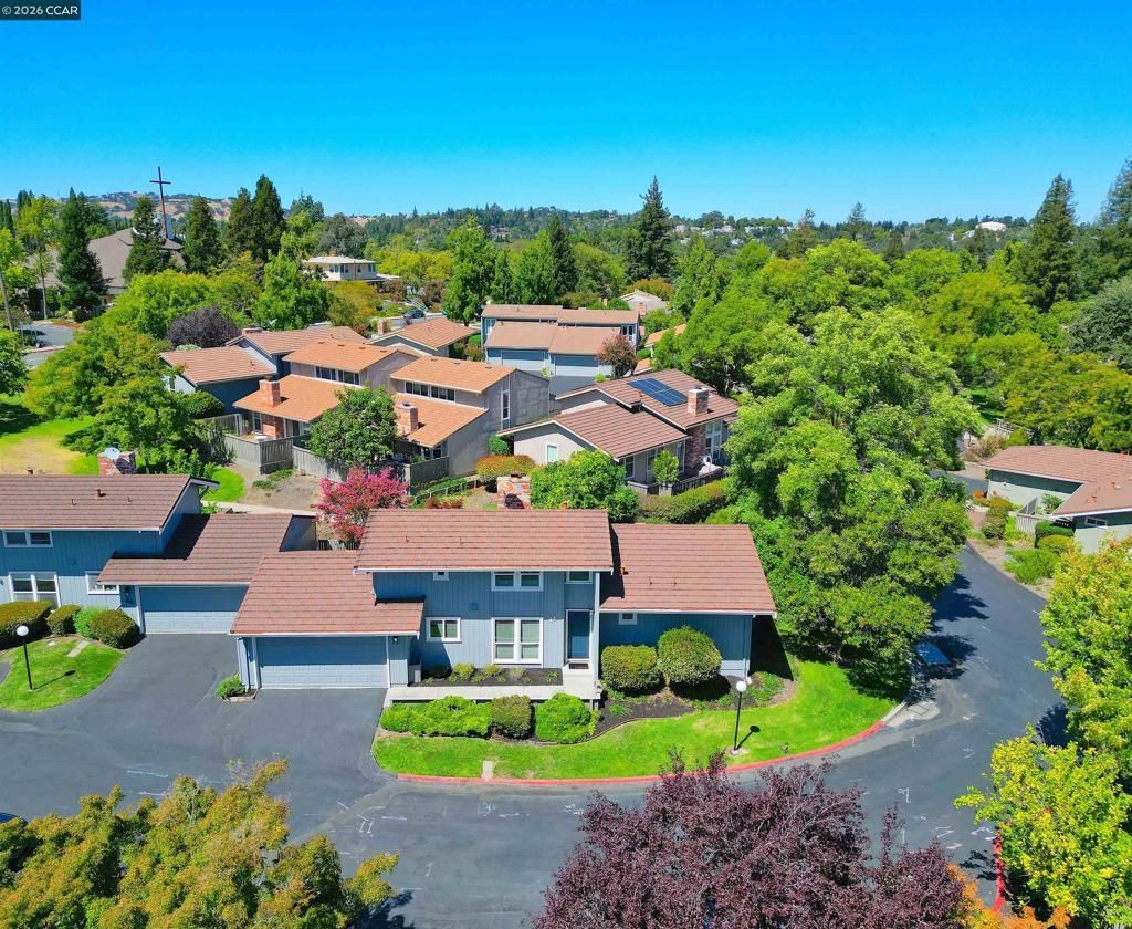48 Rolling Green Circle, Pleasant Hill