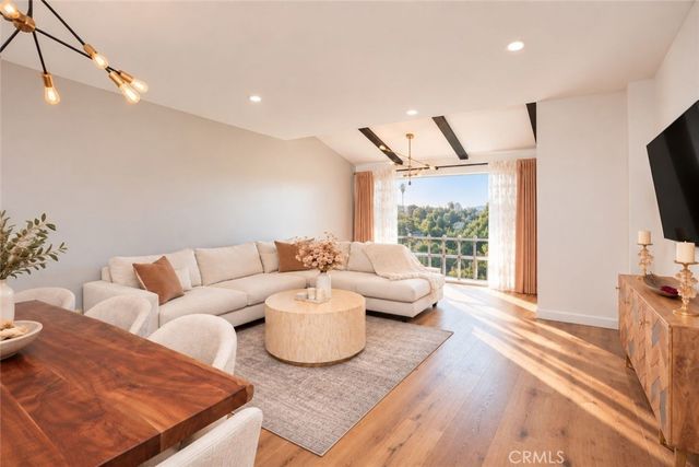 12720 Burbank # 305, Valley Village