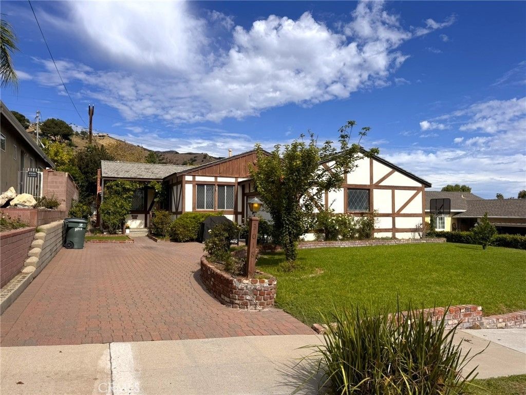3018 Jolley Drive, Burbank