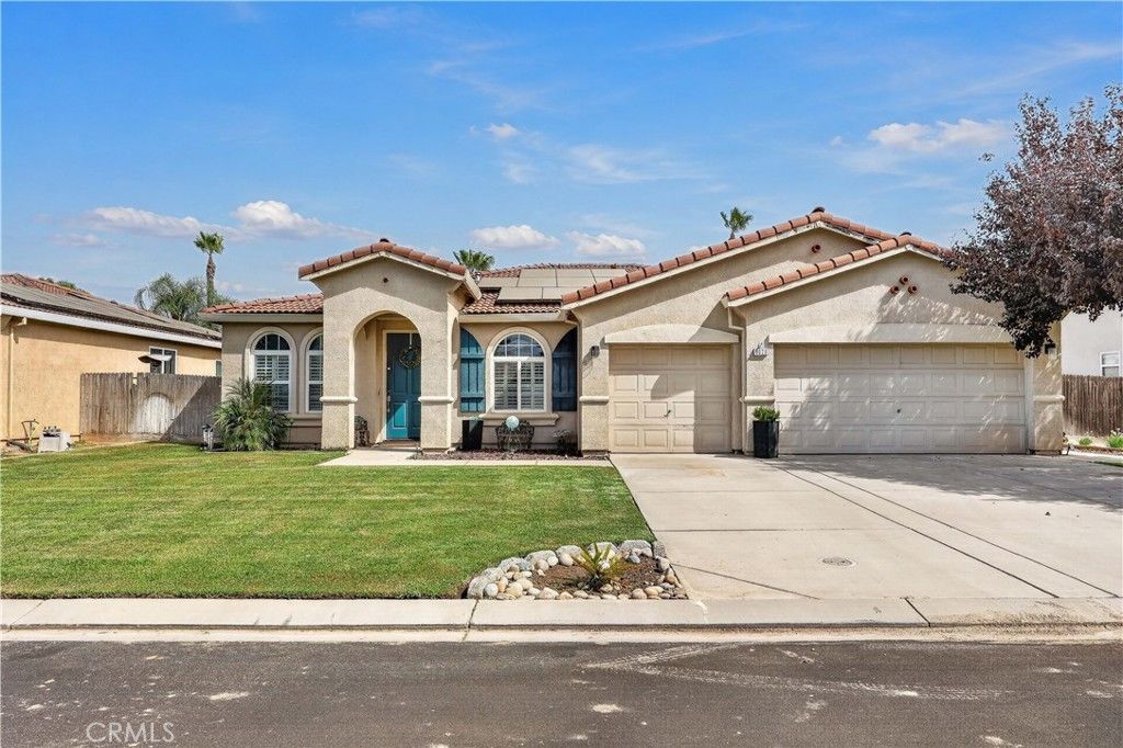 9020 Hunters Creek Way, Chowchilla