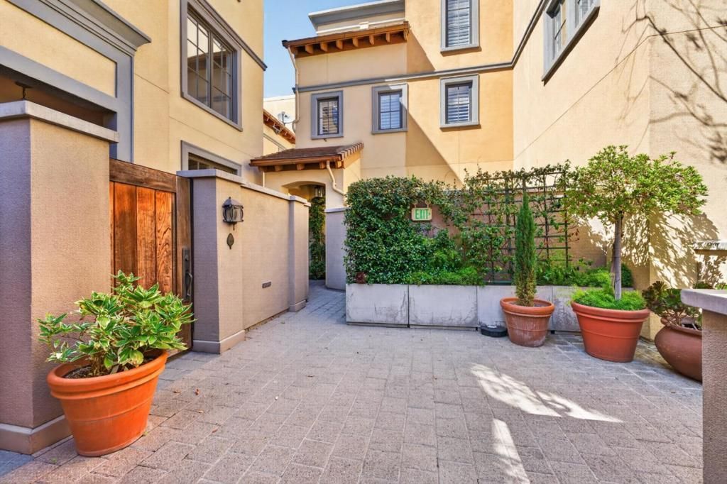 356 Santana Row # 305, San Jose
