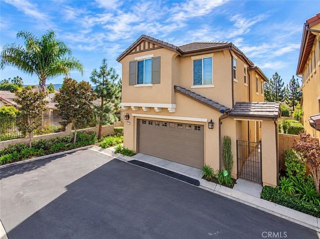 350 Catalina, Brea