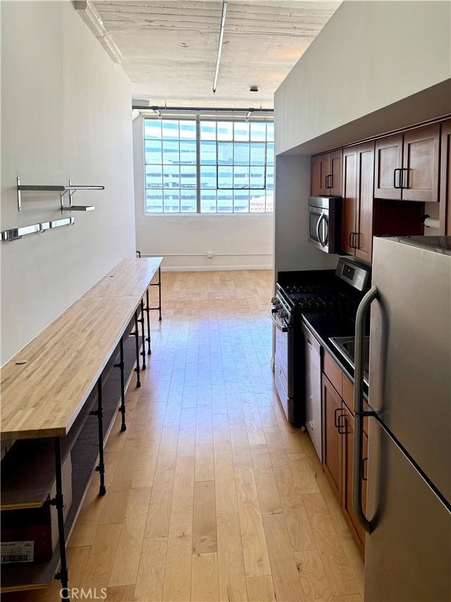 420 S San Pedro Street # 405, Los Angeles