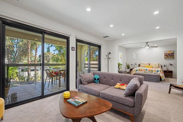 1725 N Via Miraleste # 2121, Palm Springs