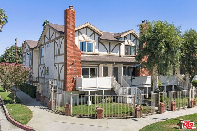 13959 Victory Boulevard # 1, Los Angeles