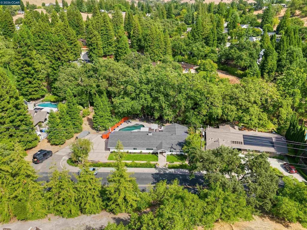 1890 Green Valley Rd, Alamo