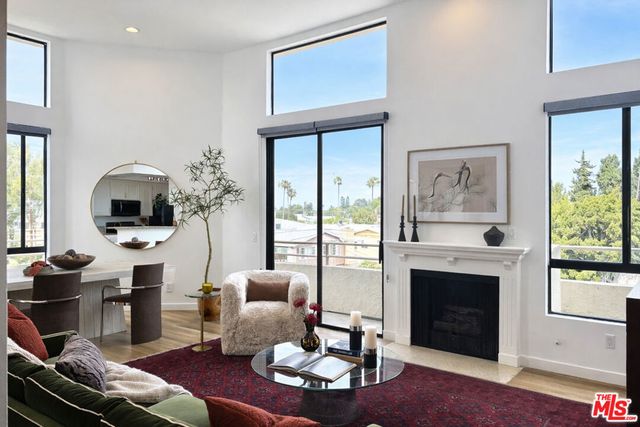 13920 Moorpark Street # 308, Sherman Oaks