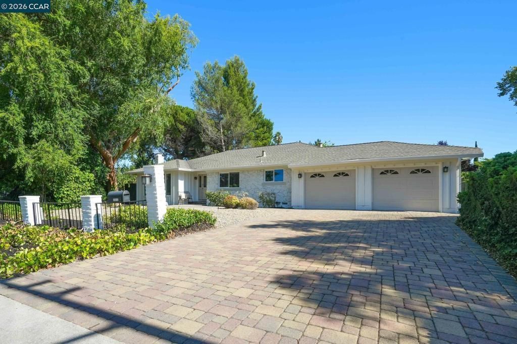 1517 Harlan Dr, Danville